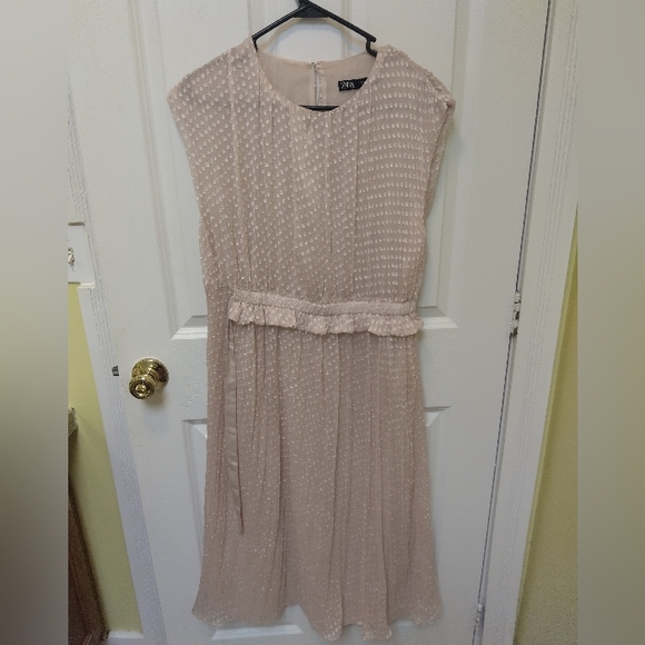 Zara Cream Midi Dress - Picture 7 of 14